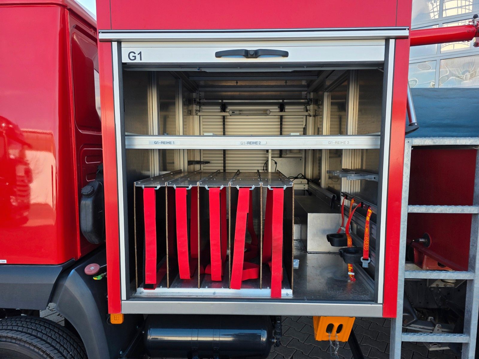 Fahrzeugabbildung MAN LE 8.150 Schaum 2.500 Liter Schmitz SLF 25/25