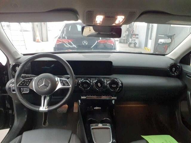 Mercedes-Benz A 250 e R-Kamera+LED+TOTW+SHZ+DAB