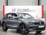 Volkswagen Tiguan 2.0 TDI DSG 4M HIGHLINE / 1.HAND, LED,ACC - Volkswagen Tiguan mit Diesel-Antrieb: Geländewagen, 2.0