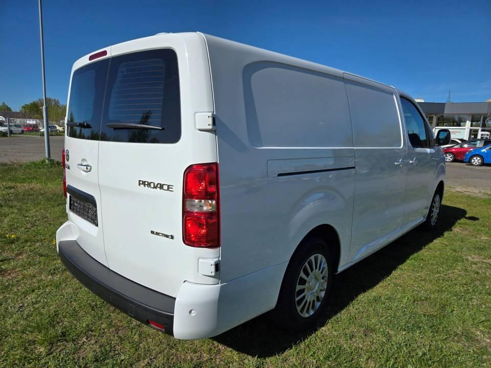 Toyota Proace Electric el.Reichweite(WLTP) 221km