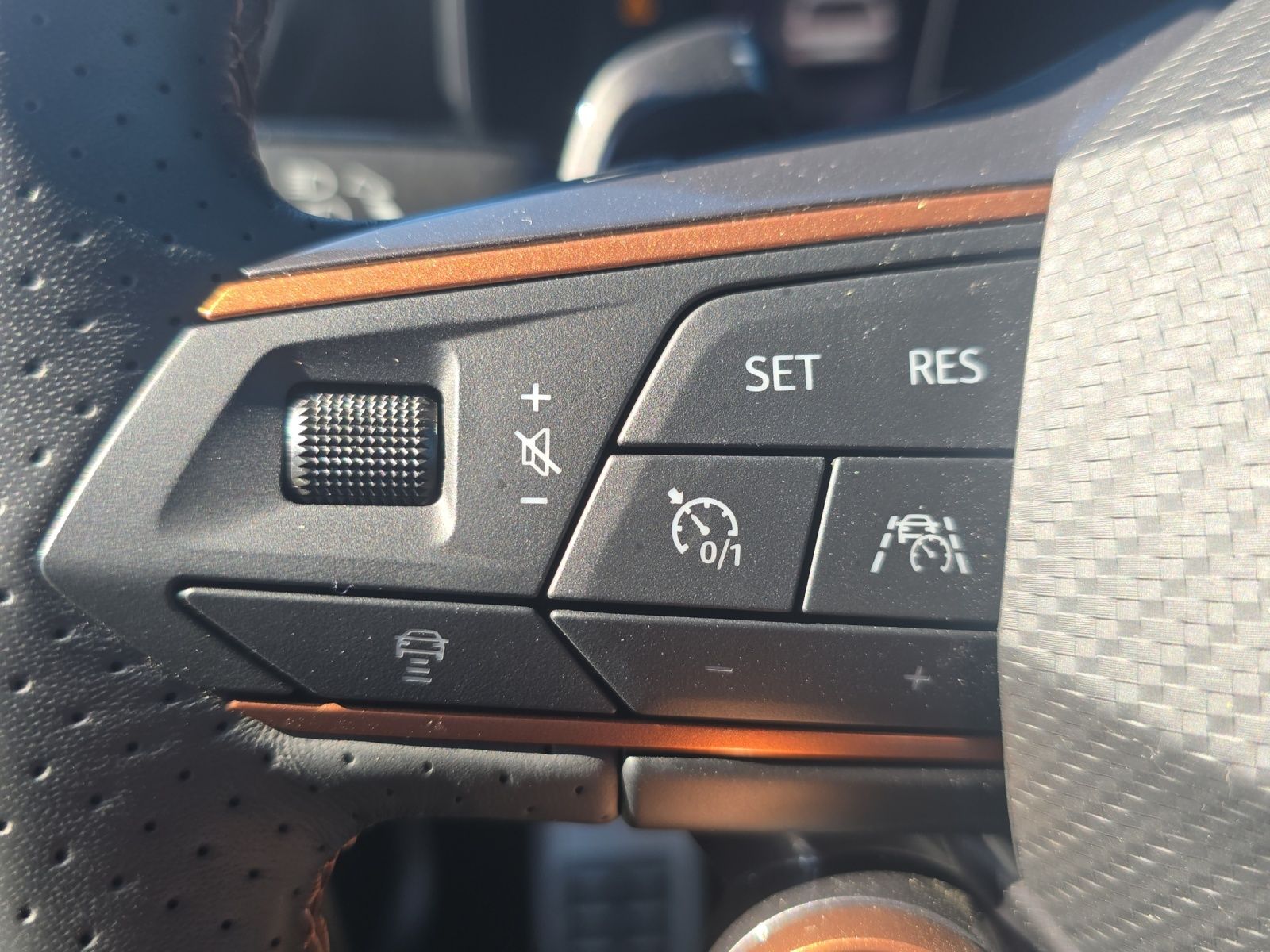 Fahrzeugabbildung CUPRA Formentor VZ 2.0TSI DSG 4Drive LED AHK Navi AID
