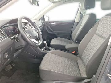 Volkswagen Tiguan - 8