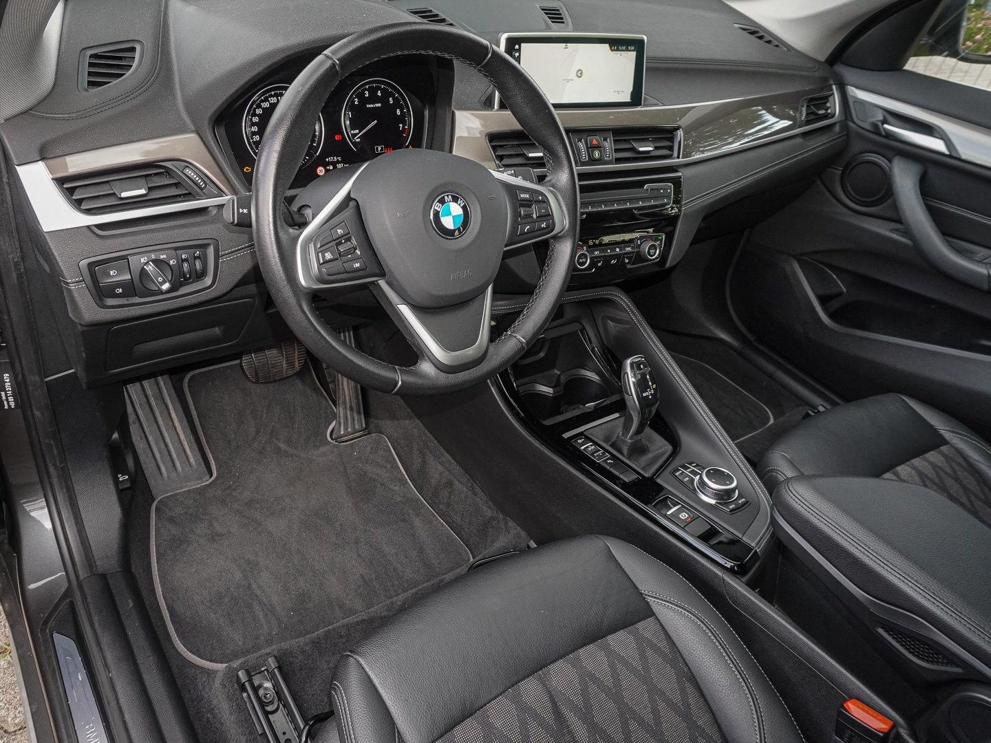BMW X1 sDrive20i xLine PANO NAVI LED PDC V+H DAB, миниатюра 6