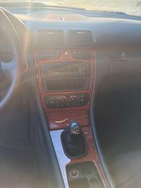 صورة 7 لـ 2004 Mercedes-BENZ C 180