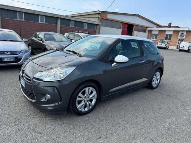 DS Automobiles DS AUTOMOBILES DS 3 1.4 HDi 70 Just Black