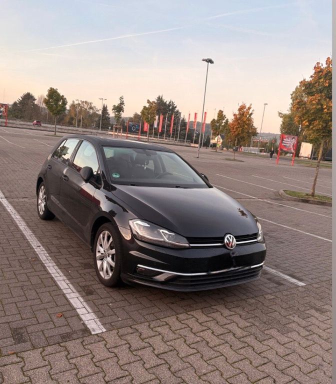 Image of Volkswagen Golf