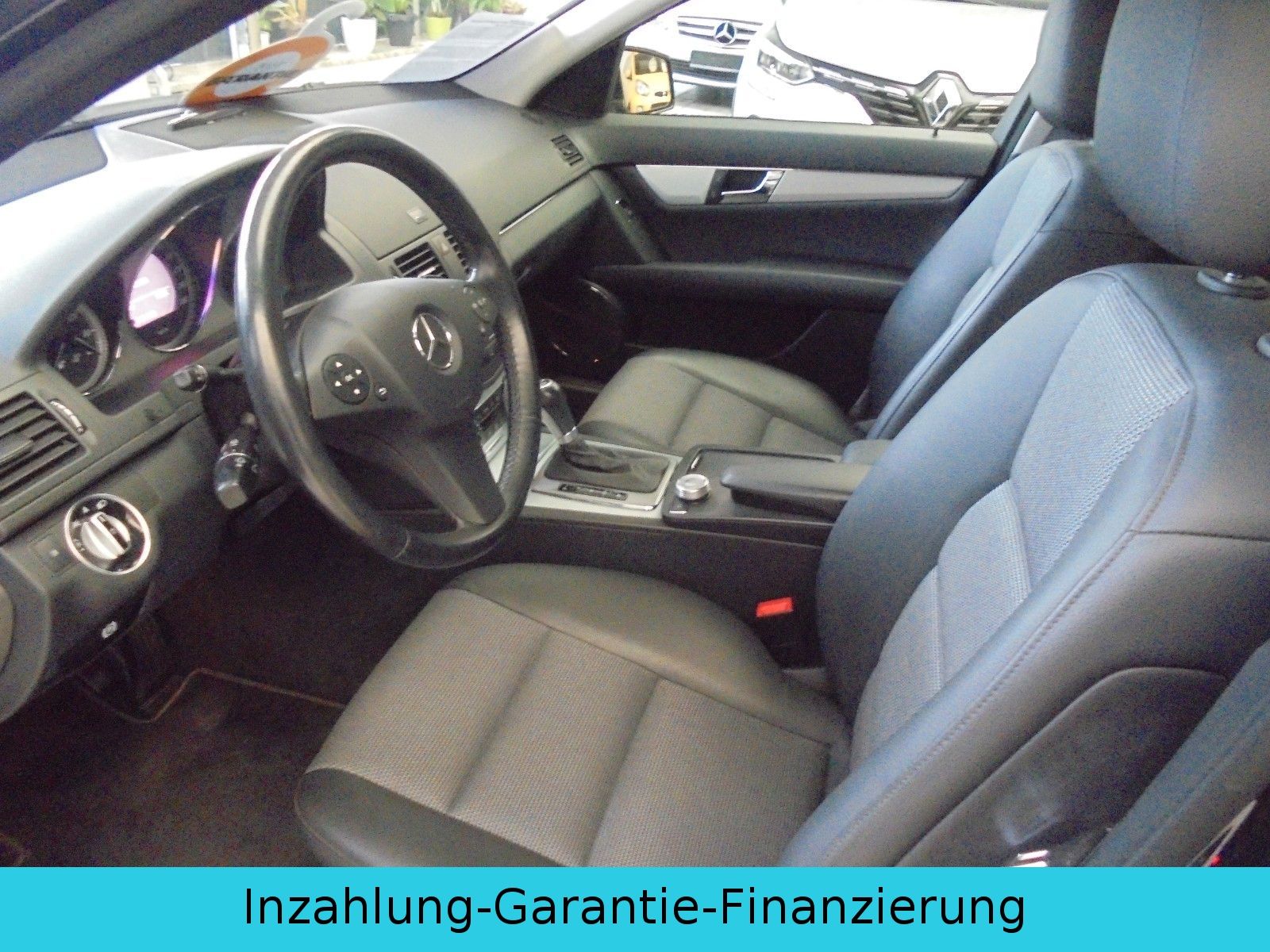 Fahrzeugabbildung Mercedes-Benz C 300 Avangarde/Automatik/Navi/Xenon/Service neu