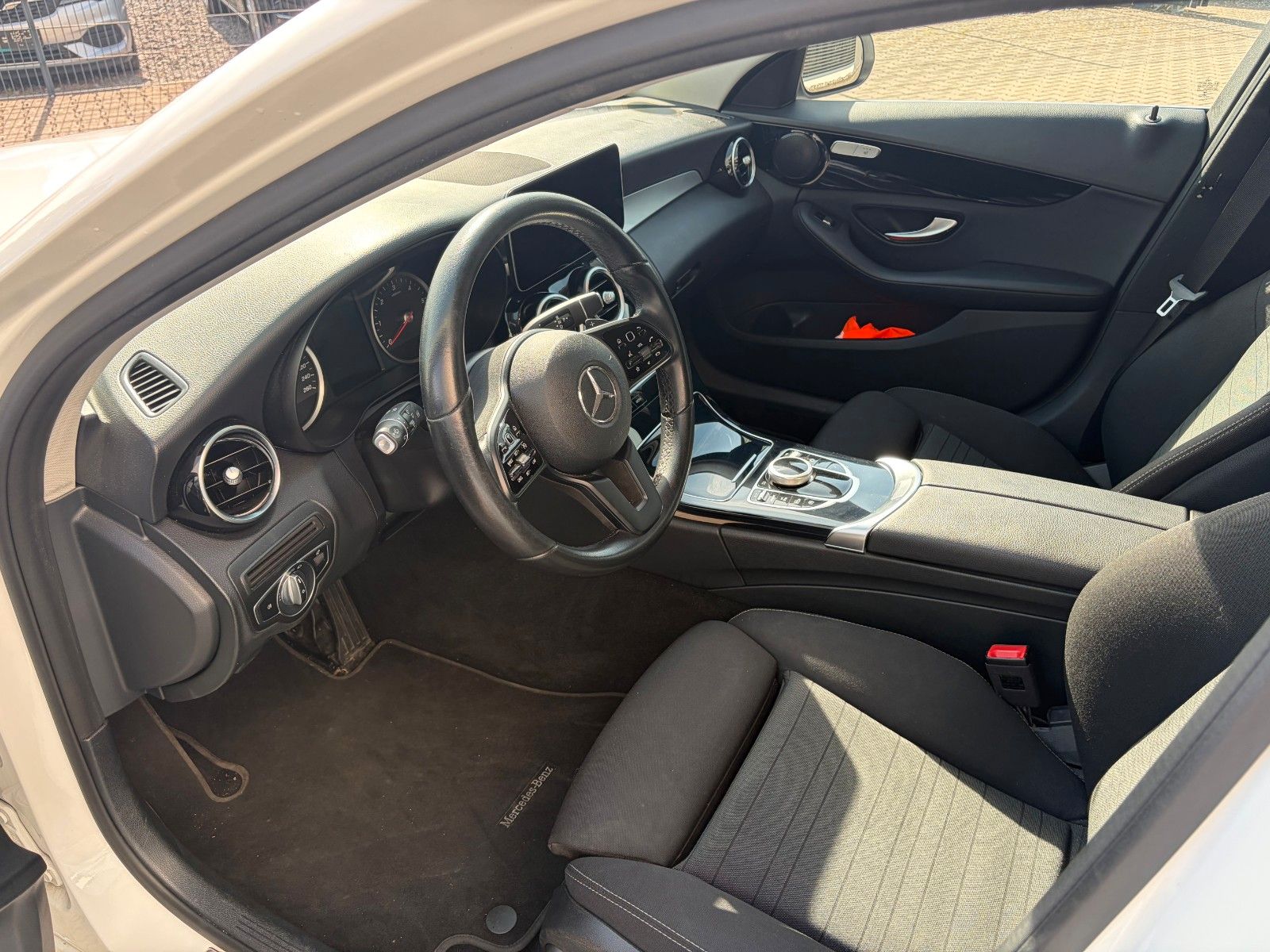 Fahrzeugabbildung Mercedes-Benz C 220 T CDI
