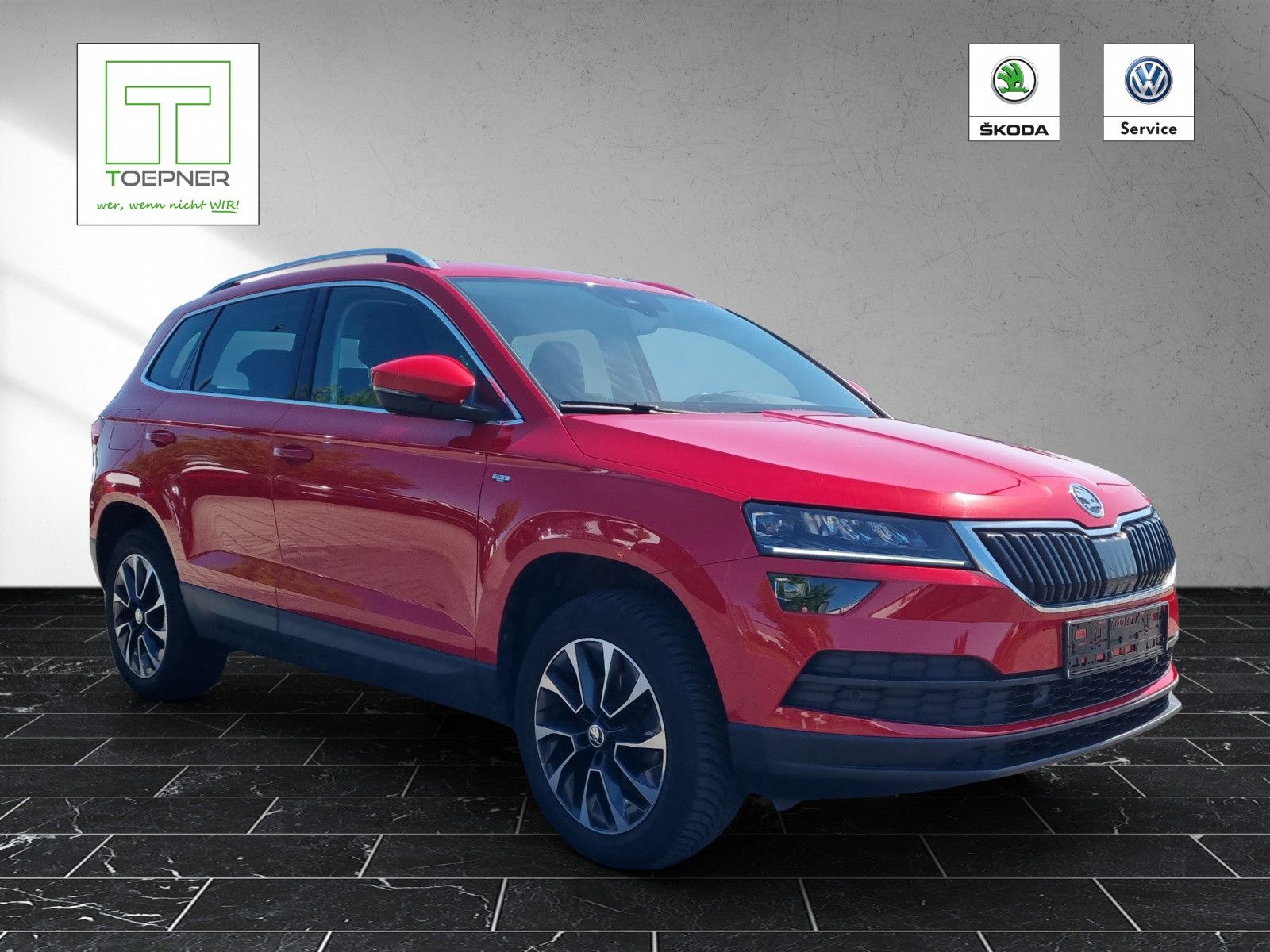 Fahrzeugabbildung SKODA Karoq Drive 125 1,5 TSI DSG Navi ACC PDC AHK