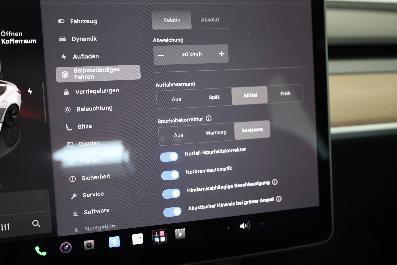 Fahrzeugabbildung Tesla Model 3 Long Range Dual AWD Leder,Navi,LED,Panor