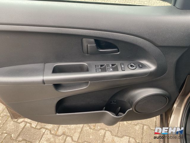 Kia Venga 1.4 Dream Team SHZ PDC