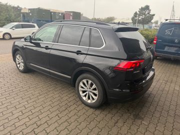 Volkswagen Tiguan - 4