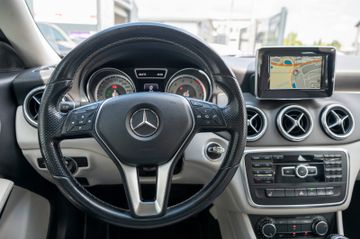 Fahrzeugabbildung Mercedes-Benz CLA 180 URBAN AMBIENTE|MEMORY|NAVI|SHZ
