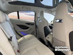 Foto Nummer 14: JAGUAR I-Pace