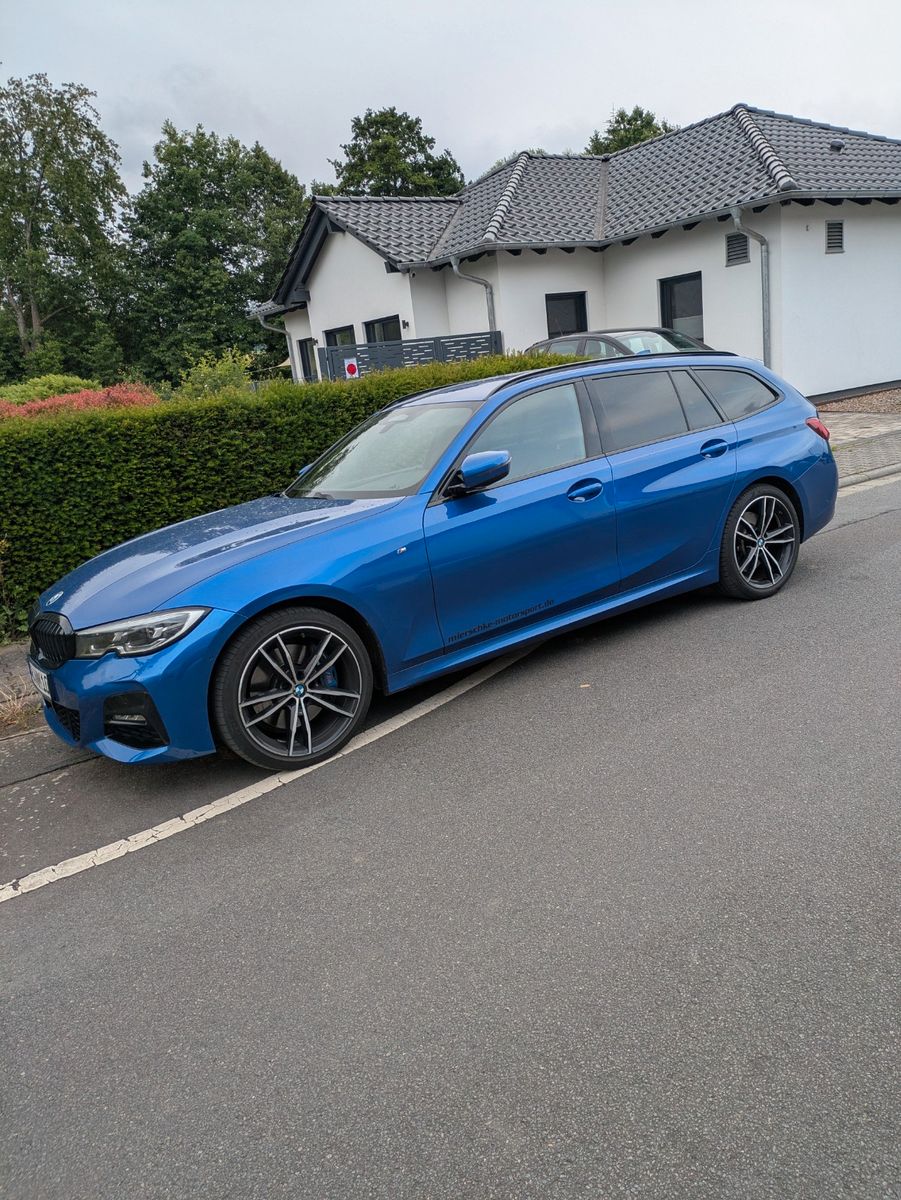 BMW 330i xDrive Touring M Sport A. M Sport
