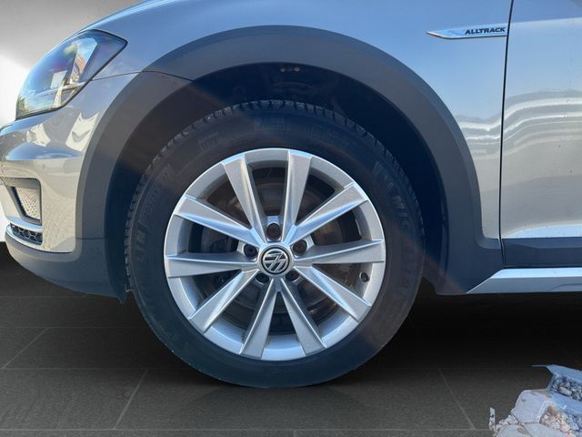 Volkswagen Golf VII Variant 2.0 TDI DSG 4M Alltrack *SHZ*