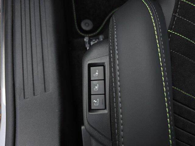 Peugeot 2008 GT 145 BAR +360°Kamera+Pano-Dach+Navi+ACC+