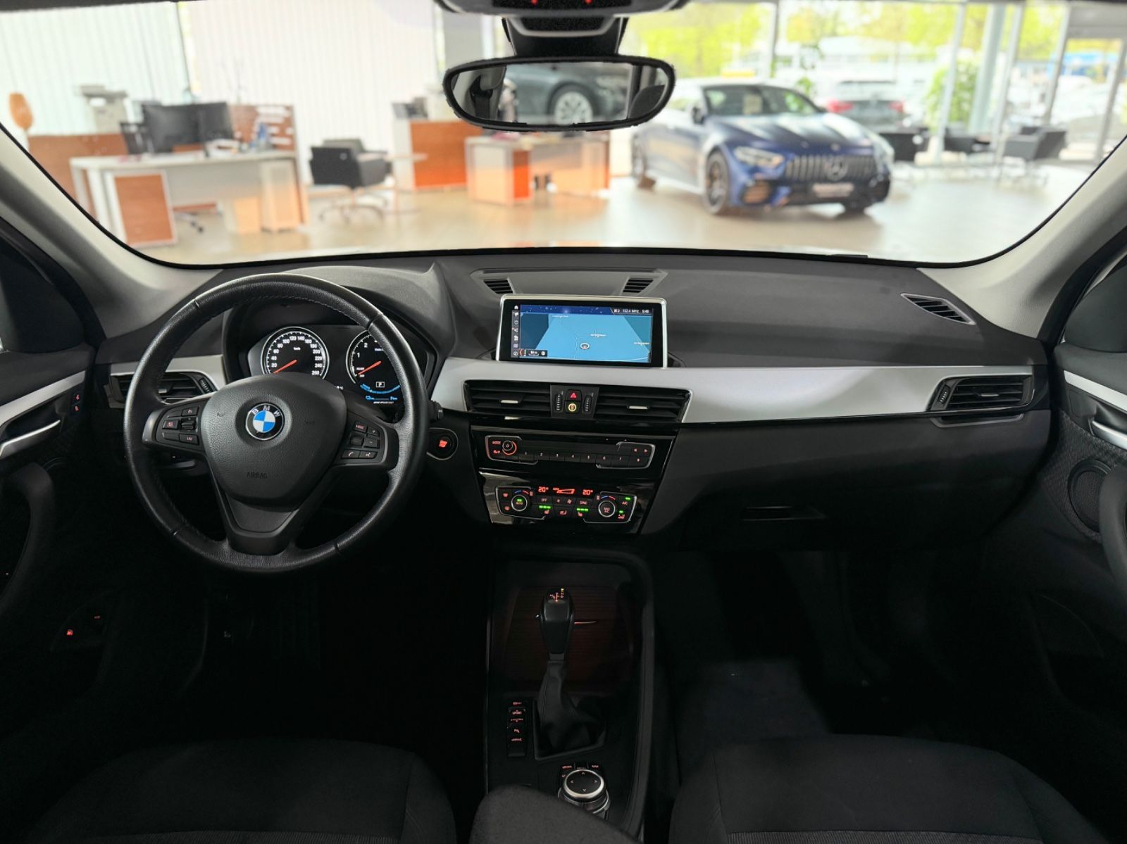 Fahrzeugabbildung BMW X1 xD25e Advantage Kamera DAB Lordos Stzhzg Navi