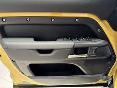 Foto Nummer 10: LAND ROVER Defender