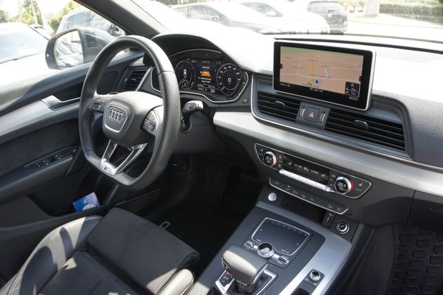 Fahrzeugabbildung Audi Q5 55 2.0 TFSI e quattro sport B&O 360° MATRIX