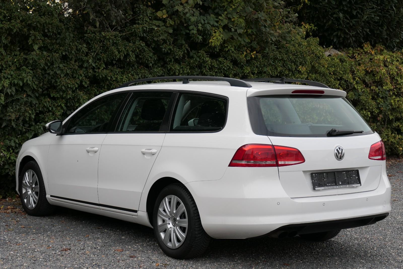 Volkswagen Passat 2012 — photo 9
