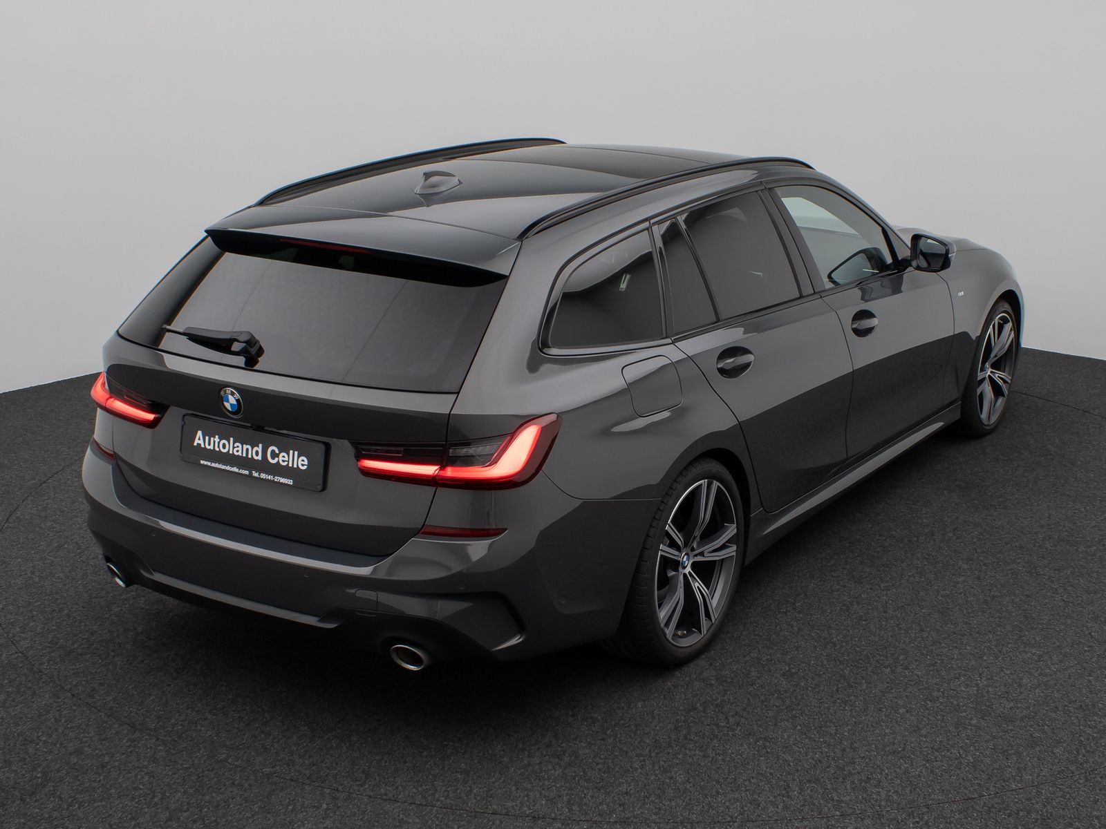 Fahrzeugabbildung BMW 320i M Sport Panorama Kamera DAB H/K AHK 19Zoll