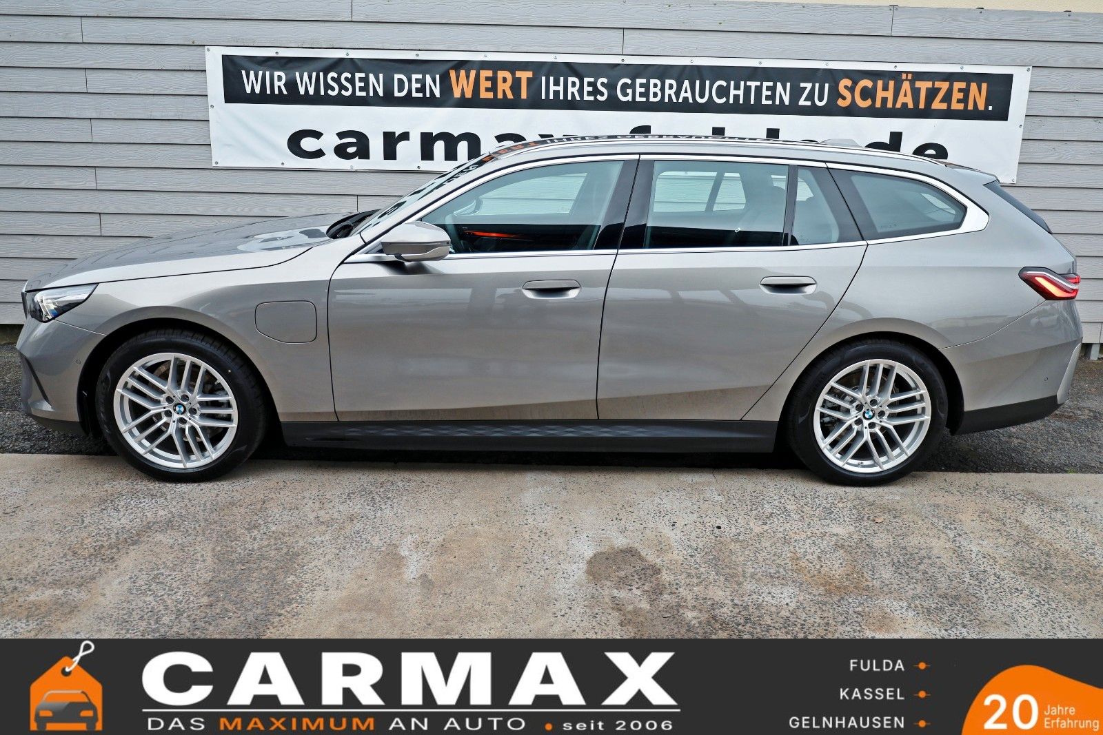 Fahrzeugabbildung BMW 530e Touring Leder,Navi,LED,H/K,Travel Paket,AHK