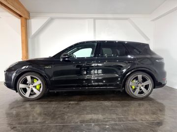 Porsche Cayenne - 6