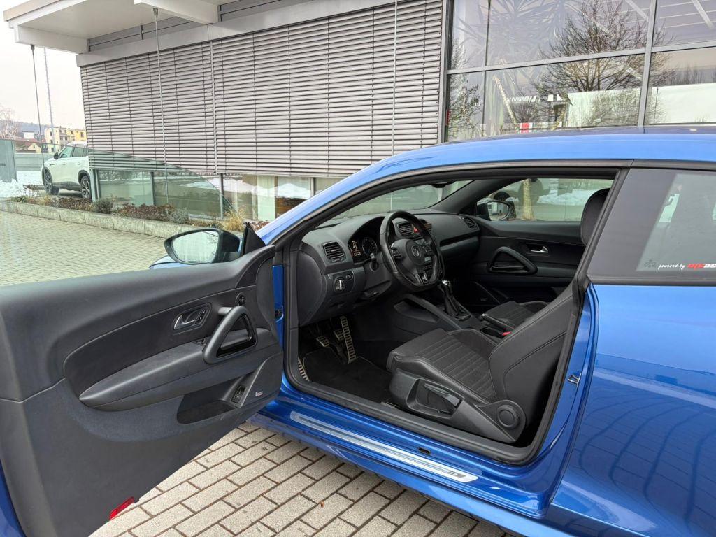 Volkswagen Scirocco R 2.0 TSI 265 ch BVM / Dynaudio / Bi-Xénon / Sièges chauffants / Jantes 18" Talladega