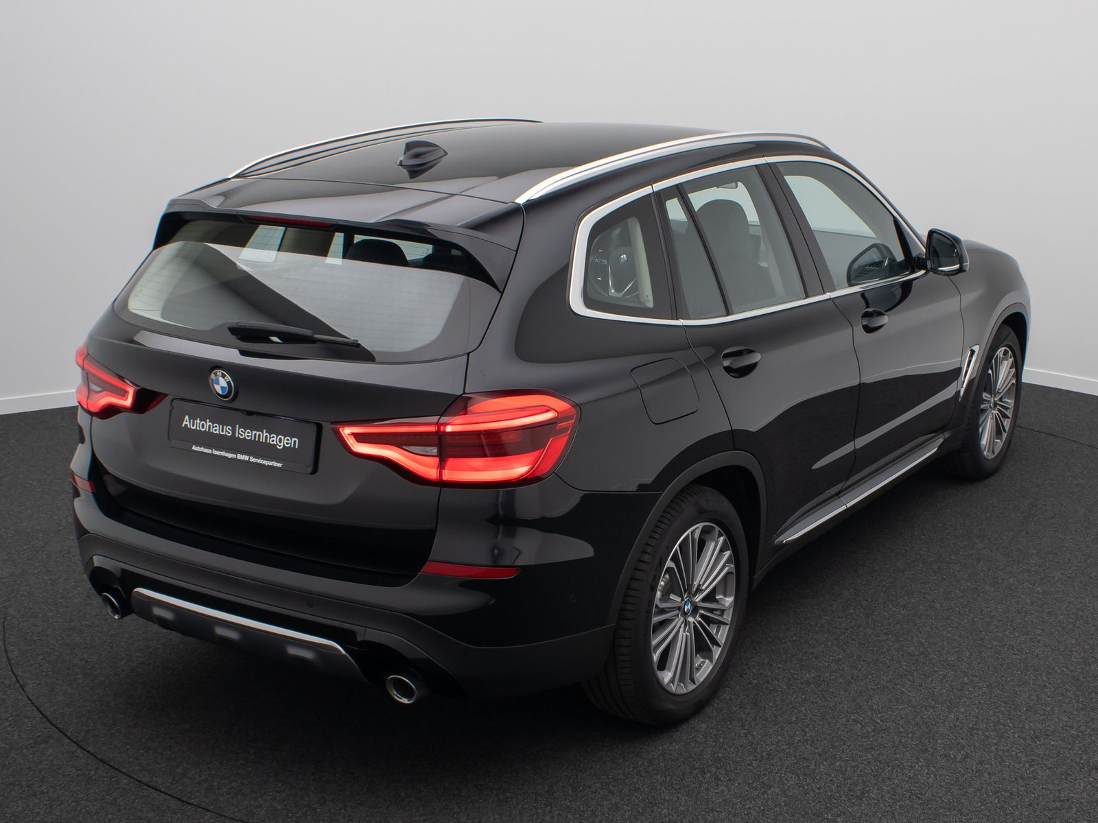 Fahrzeugabbildung BMW X3 xD30d Luxury Line DAB Kamera LED Alarm 19Zoll