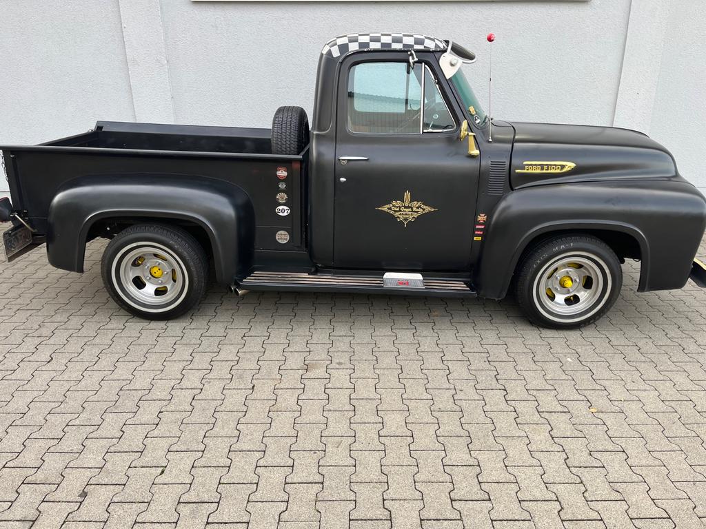 Ford F 100