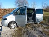 Volkswagen T5 Multivan Top Zustand - graue Volkswagen T5 Multivan