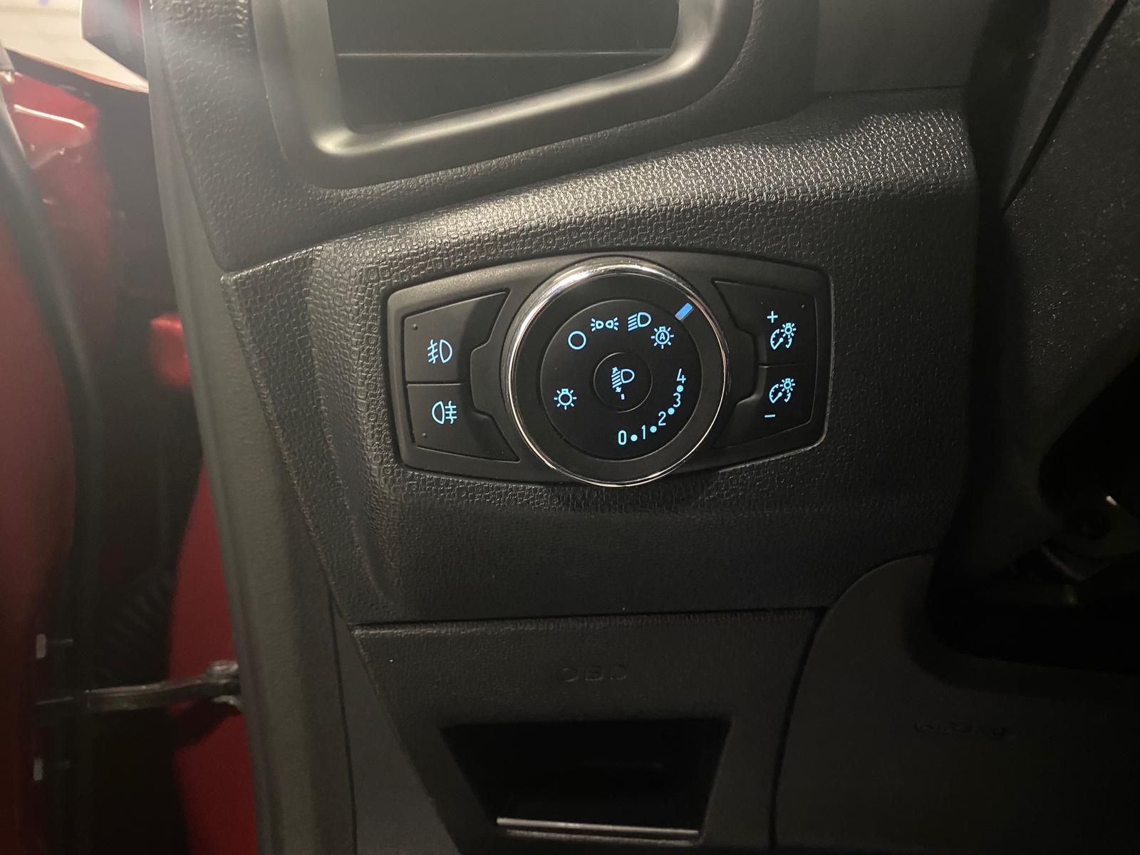 Fahrzeugabbildung Ford EcoSport 1.0 Titanium Automatik+AHK++NAVIGATION+