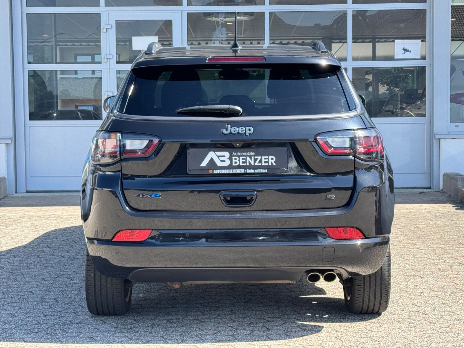 Fahrzeugabbildung Jeep Compass S Plug-In Hybrid 4WD/360°Cam/Leder/Pano/