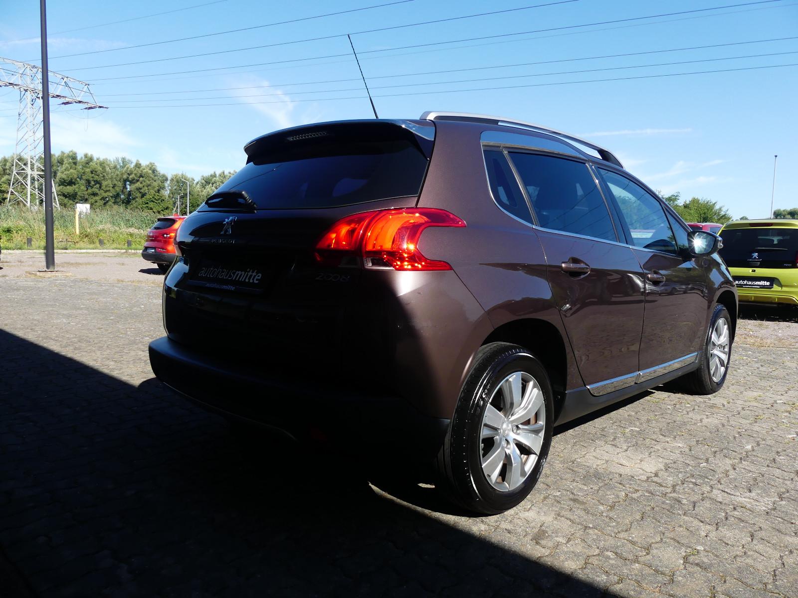 Peugeot 2008 1.6 VTi 120 Allure