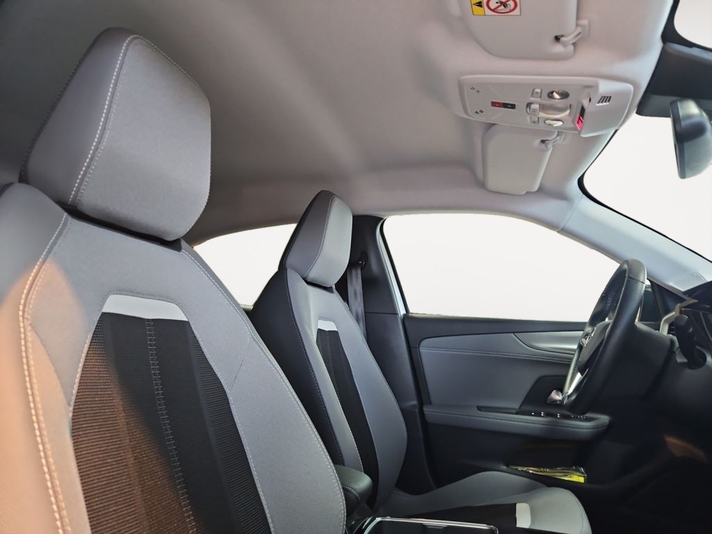 Fahrzeugabbildung Opel Mokka-e Elegance PDC Sitzheizung + Lenkrad 11 KW