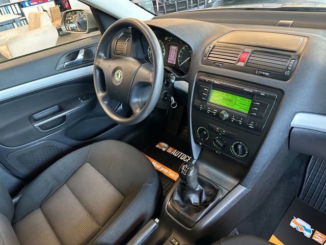 Skoda Octavia *TÜV0328*SCHECKHEFT*TEMPO*AHK*KLIMA*PDC
