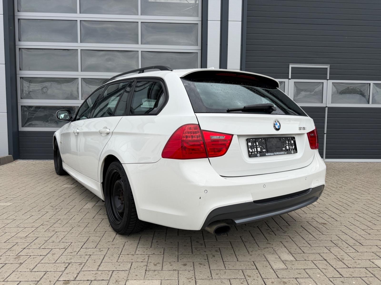 BMW 318 2009 — photo 5