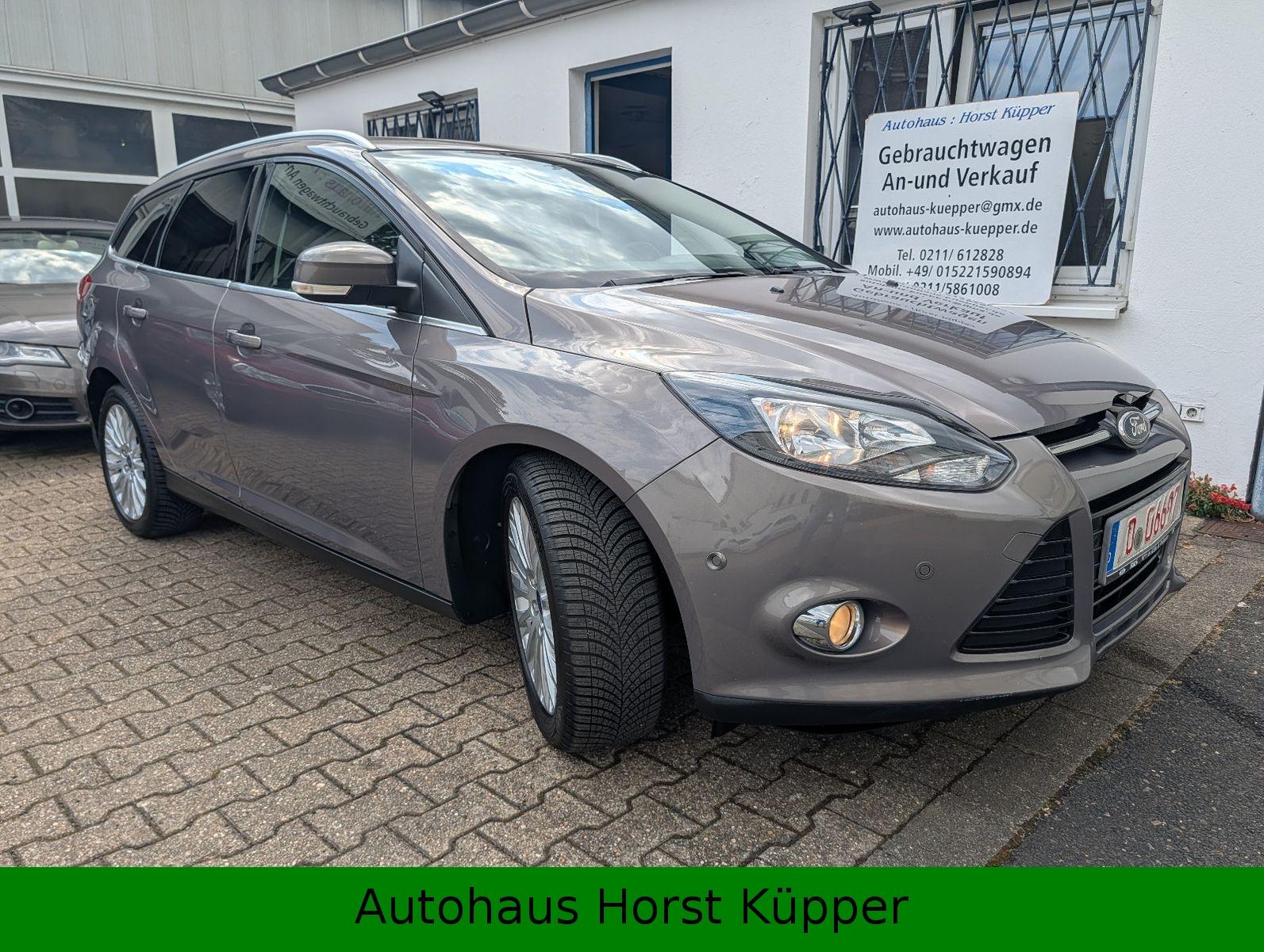 Ford Focus 2012 — photo 10