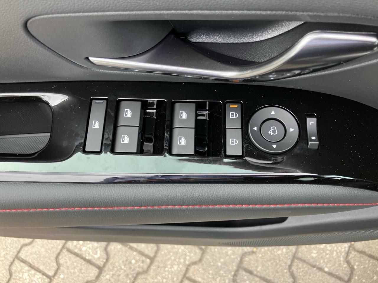 Fahrzeugabbildung Hyundai TUCSON N-LINE X 4xSHZ ACC AUT Akustikglas HUD