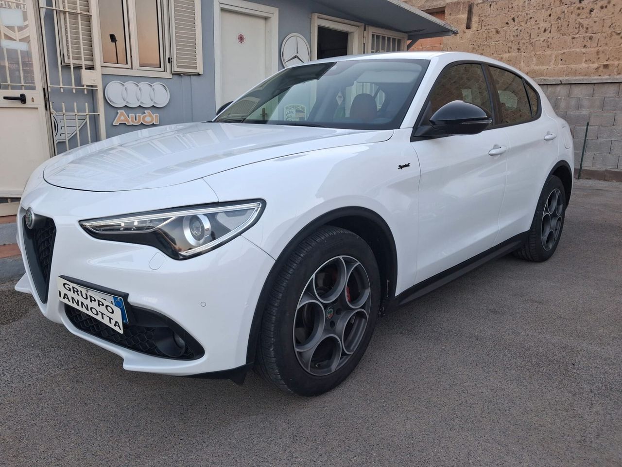 Alfa Romeo Stelvio 2.2 Turbodiesel 190 CV AT8 RW imagem 2