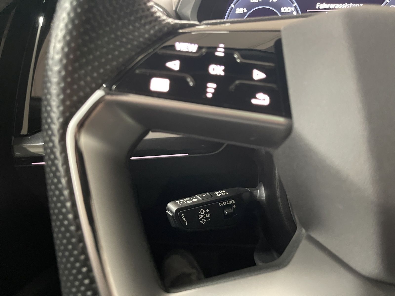 Audi Q4 e-tron 50 qu. Edition One AHK Pano Matrix LM  foto 24