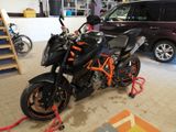 KTM 990 Super Duke R - KTM 990 R