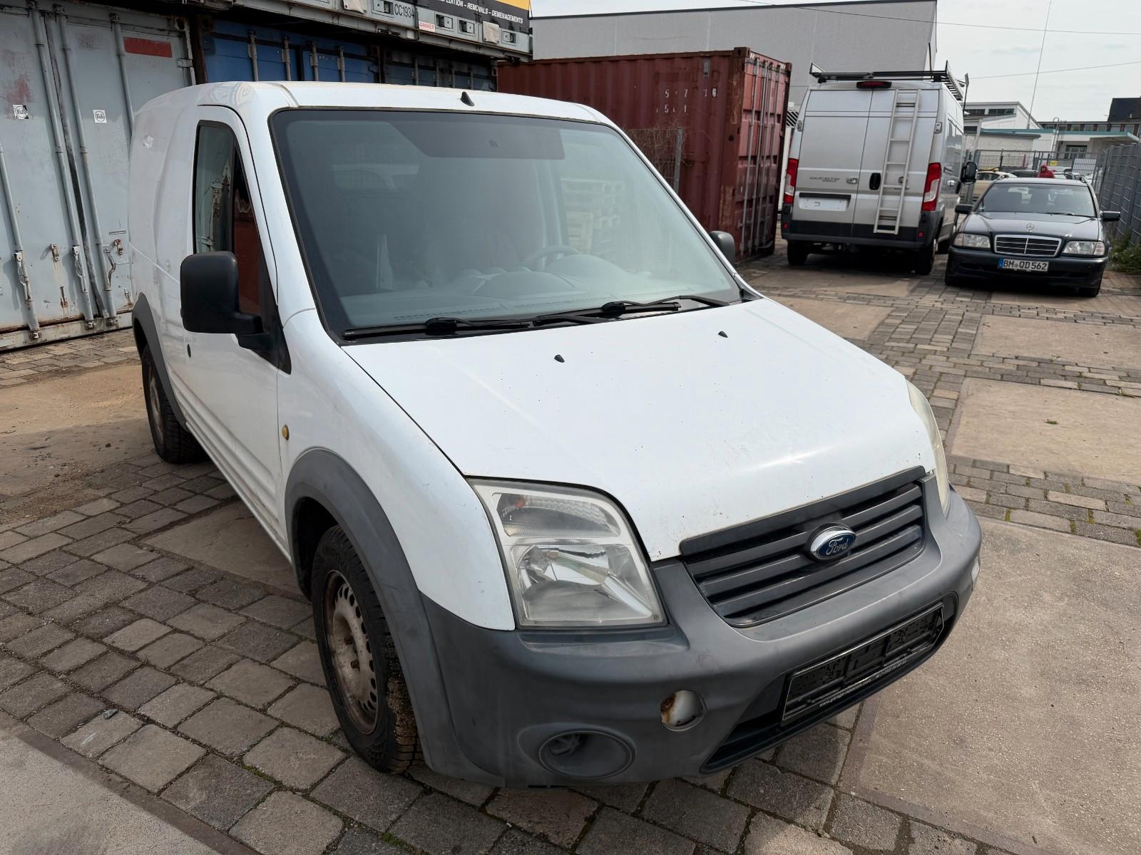 Ford Transit Connect Kasten  MOTORSCHADEN