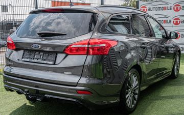 Fahrzeugabbildung Ford Focus Turnier ST-Line |NAVI|PDC|SHZ|AHK
