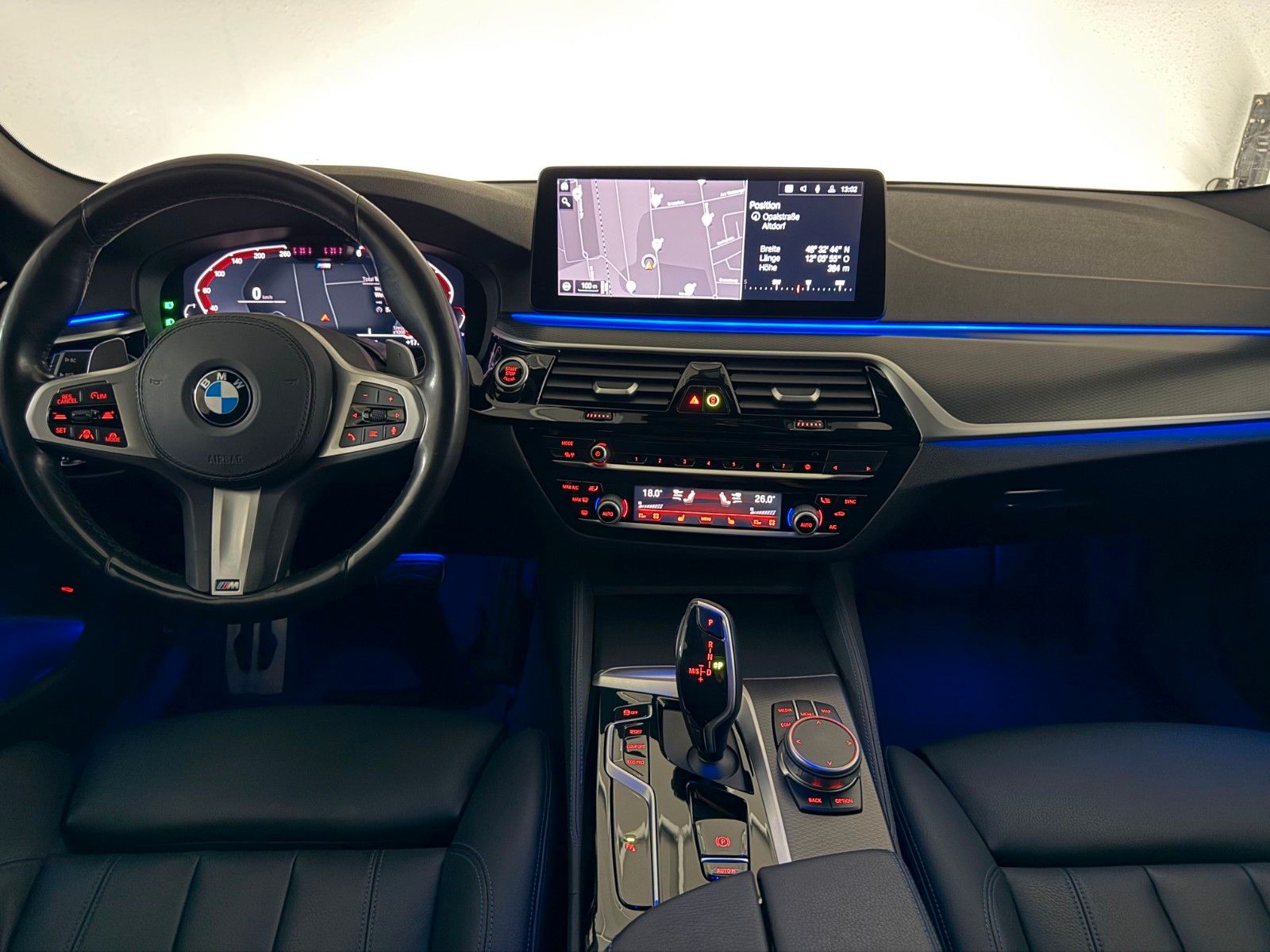 Fahrzeugabbildung BMW 530 d xDrive M SPORT/LASER/HuD/eGSD/FACELIFT