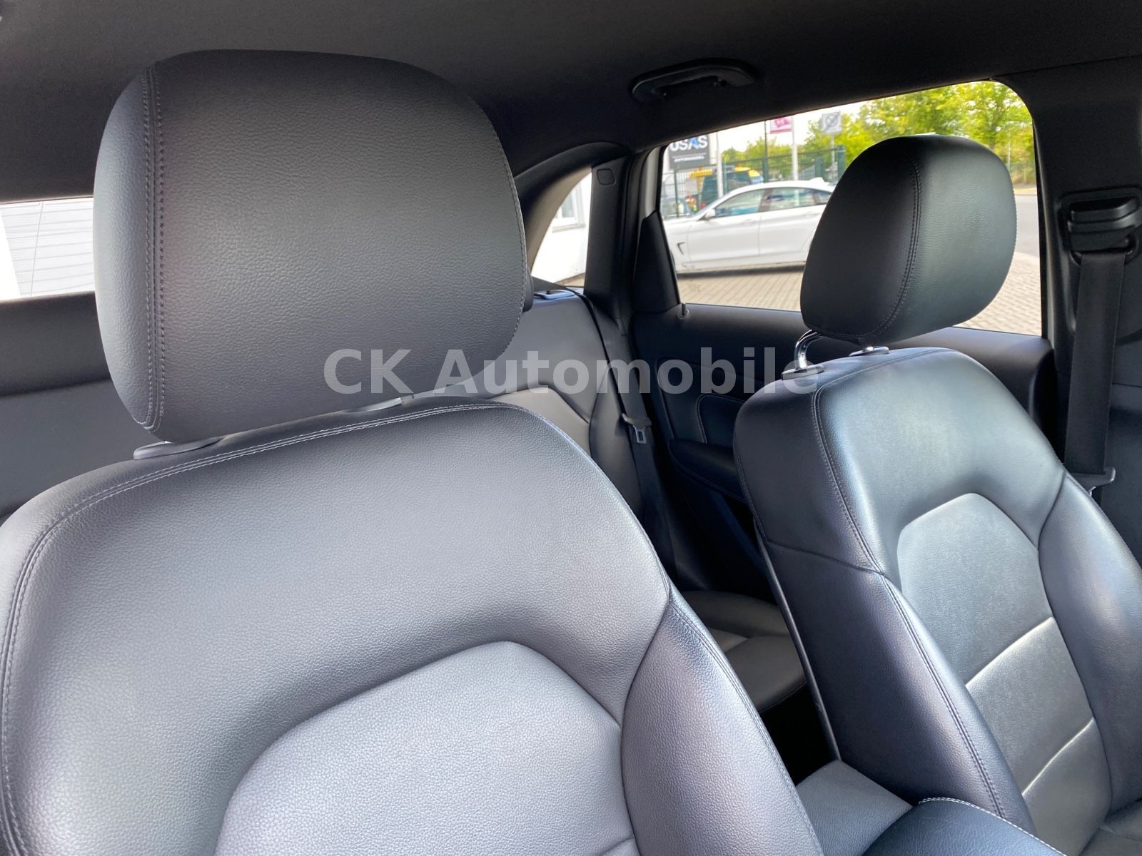 Fahrzeugabbildung Mercedes-Benz B200 Automatik Night-Paket/Leder/Bi-Xenon/Kamera