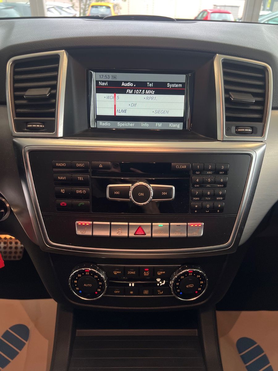Fahrzeugabbildung Mercedes-Benz ML 350 d BlueTec 4Matic * 1.HAND * GEPFLEGT *