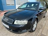 Audi A4 2.4 multitronic Avant Xenon PDC Navi - Audi A4 aus 2002: Kombi