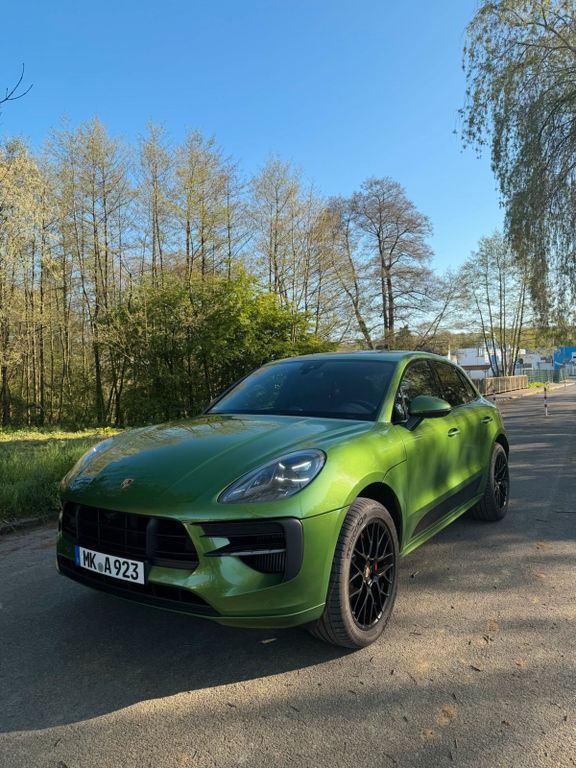 Image of Porsche Macan